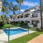 San Pedro Beachside Apartamento *