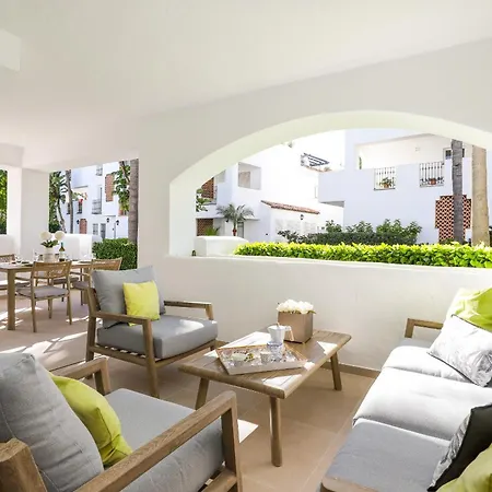 Апартаменти San Pedro Beachside