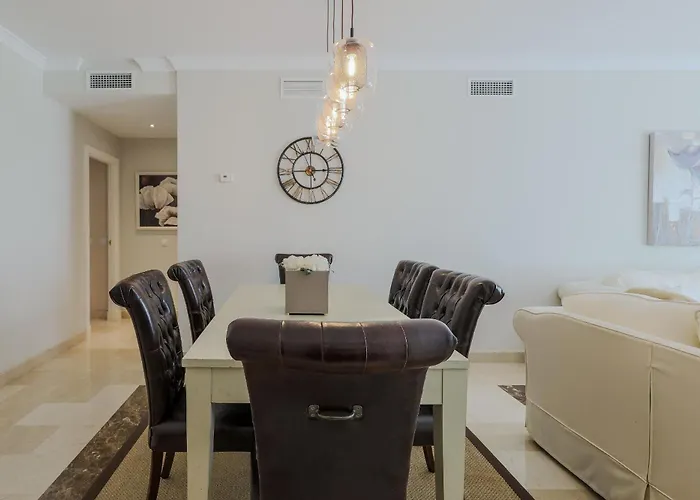 Апартаменти San Pedro Beachside *