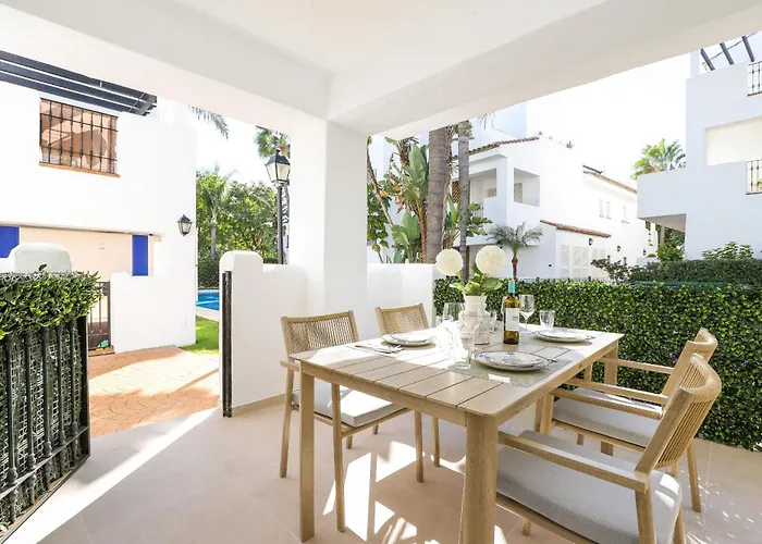 Апартаменти San Pedro Beachside *